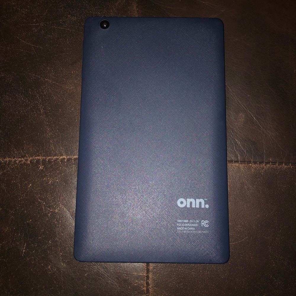 ONN tablet with 2 cases!